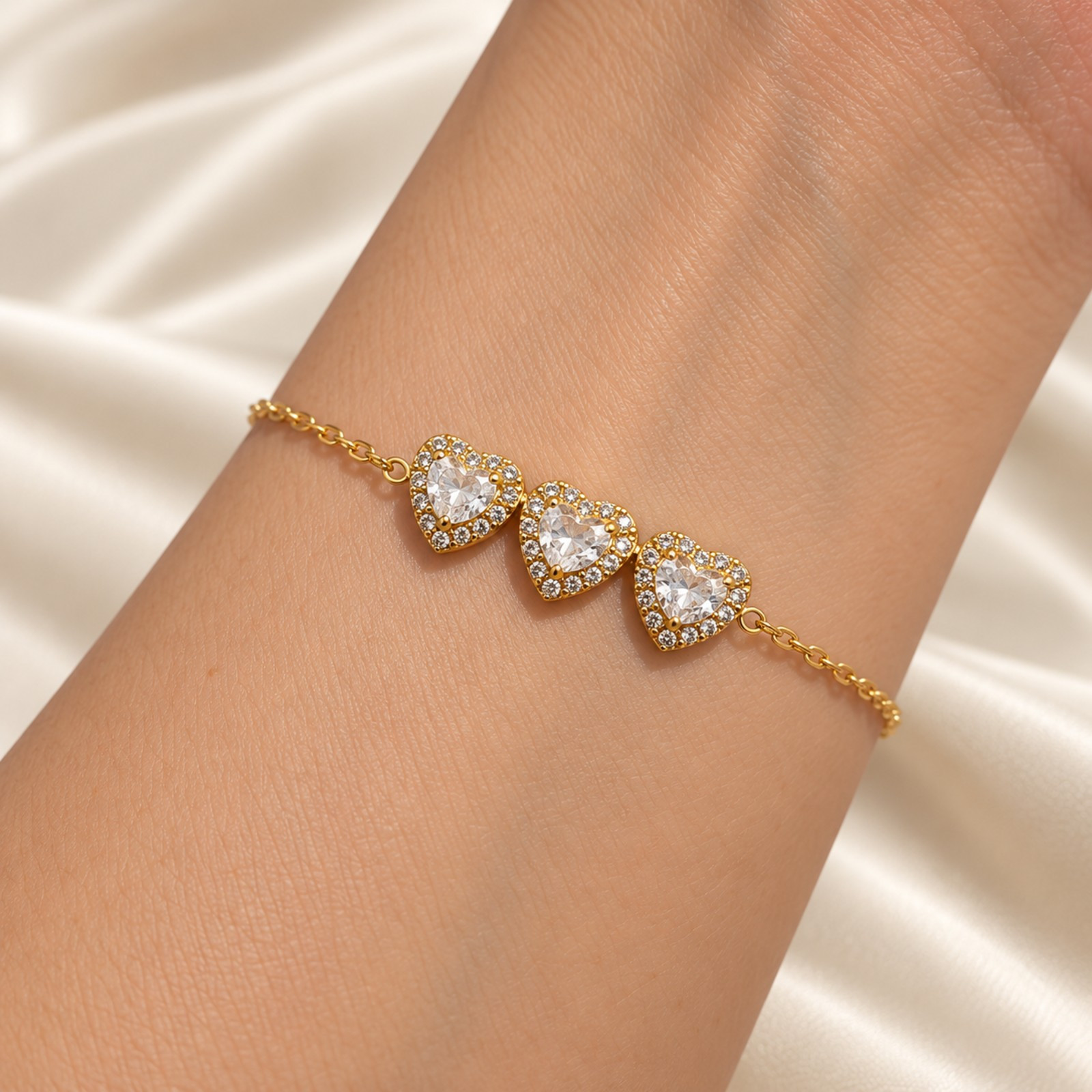 💖 Pulsera Tres Corazones de Luna