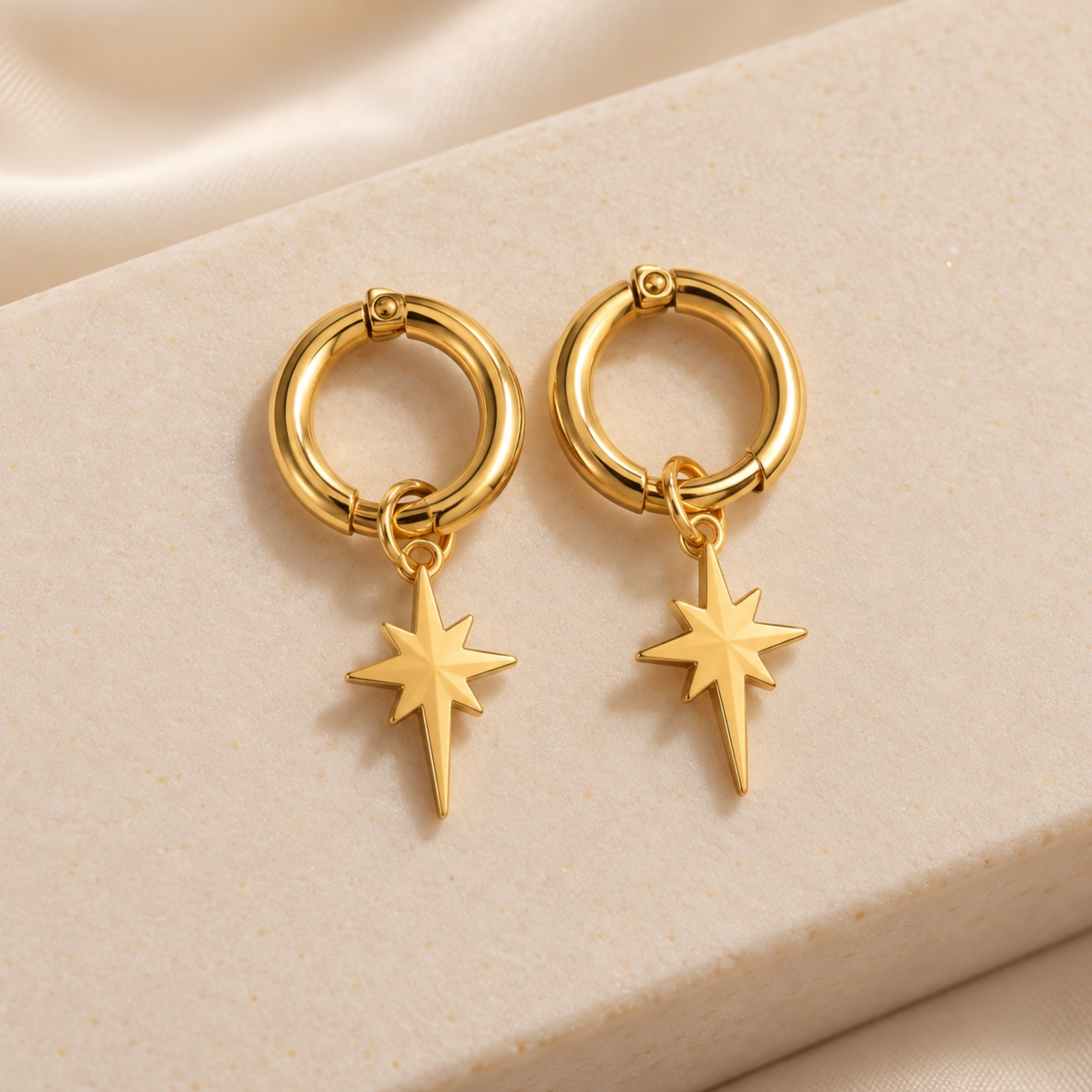 ⭐ Aretes Estrella de Luna — Dorados
